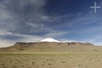 Volcán en el Altiplano (Puna) de la provincia de Jujuy, Argentina