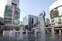 La plaza Dundas, en Toronto, Ontario, Canadá