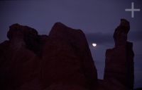 Nascer da lua. Quebrada de Cafayate, Salta, Argentina