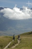Turistas caminhando na Gran Sabana, sul da Venezuela.